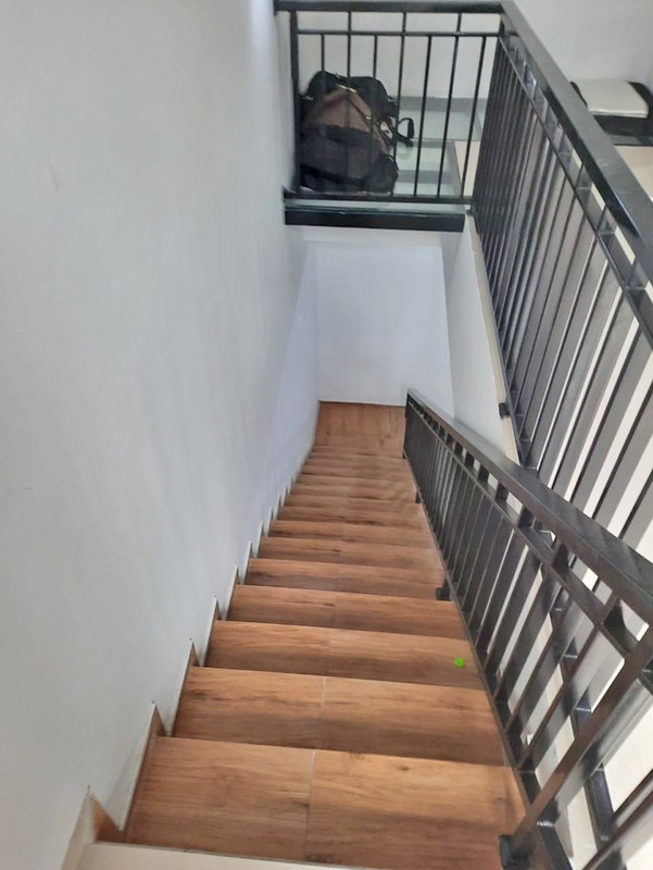 Rumah Modern Minimalis di Sawo Residence, Jagakarsa