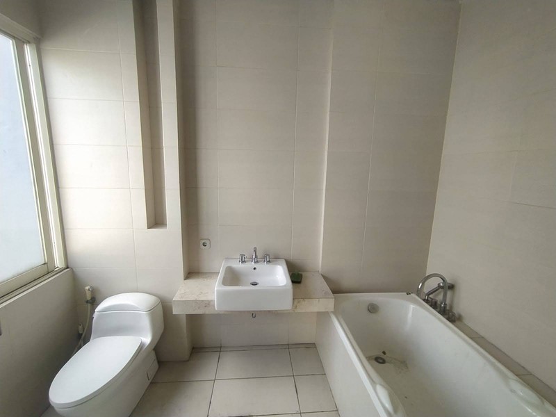 JUAL RUMAH CITRALAND ROYAL PARK CLUSTER DEPAN 