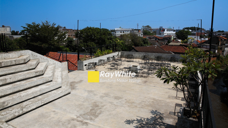 Ruang Usaha Ex Cafe Sayap Pungkur