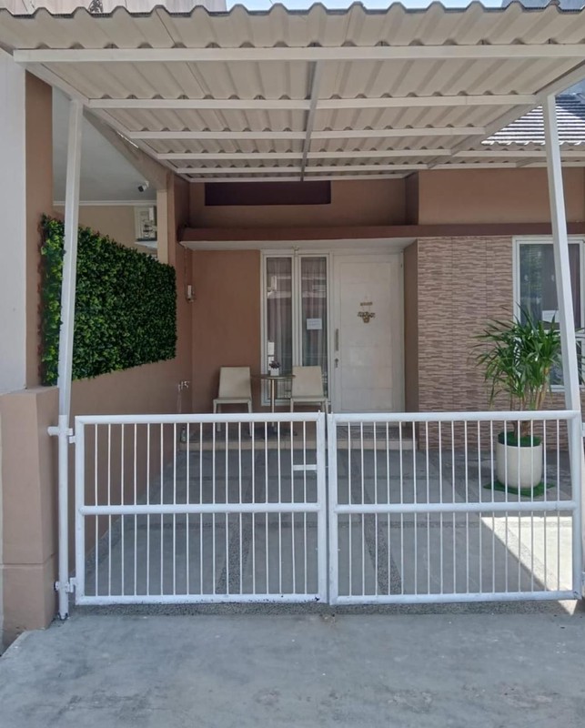 Rumah Cantik Siap Huni dengan Hunian Nyaman dan Asri @Bandung