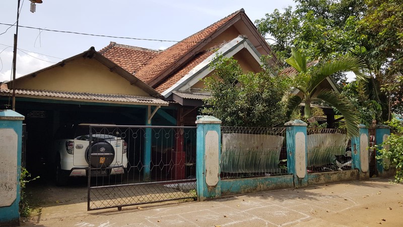 Dijual Rumah Tinggal Di Kampung Pabuaran Jl. Padat Karya , Curug Kulon - Tangerang