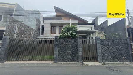 Dijual Rumah 2 lantai di Jalan Karah Jambangan Surabaya