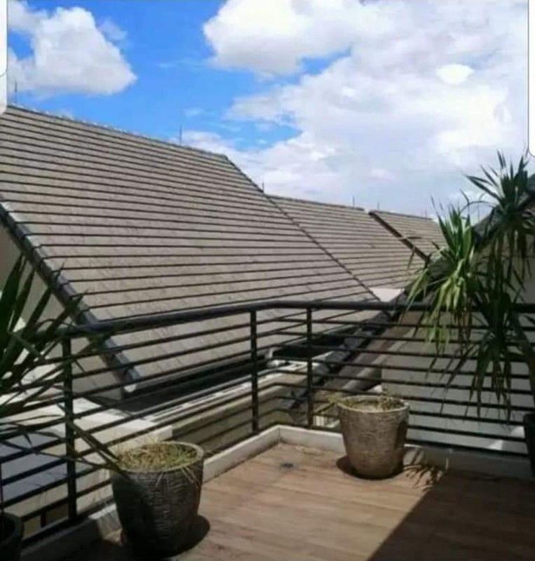 Rumah 2½ Lantai Semi Furnished Siap Huni dengan Hunian Nyaman dan Asri @Veteran, Jakarta Selatan