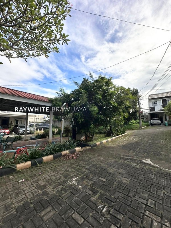 Rumah Dalam Kompleks Area Villa Cinere Mas