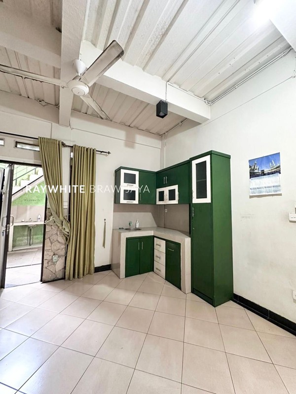 Rumah Dalam Kompleks Area Villa Cinere Mas