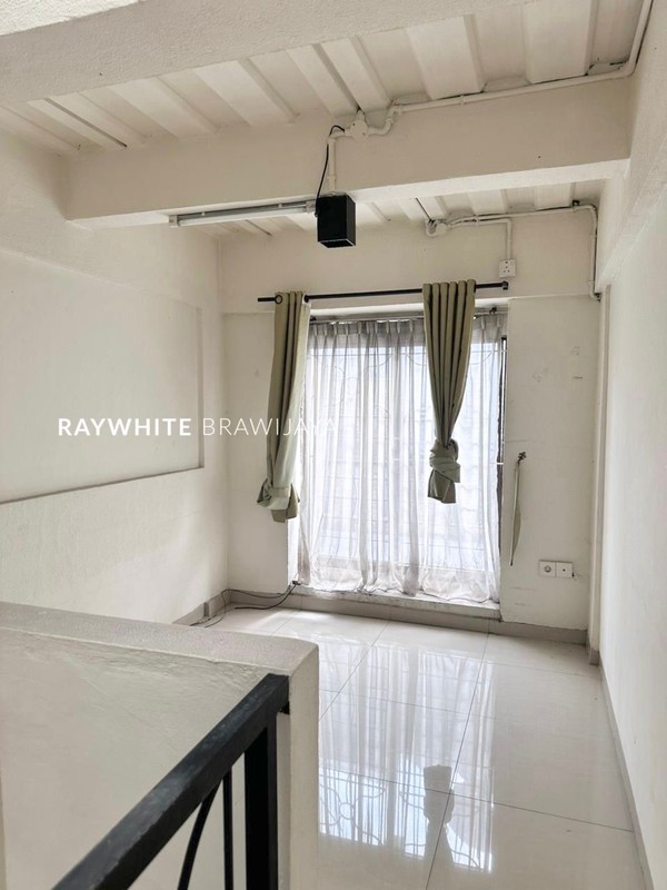 Rumah Dalam Kompleks Area Villa Cinere Mas