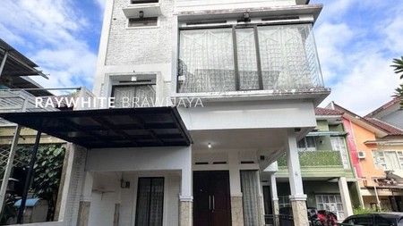 Rumah Dalam Kompleks Area Villa Cinere Mas