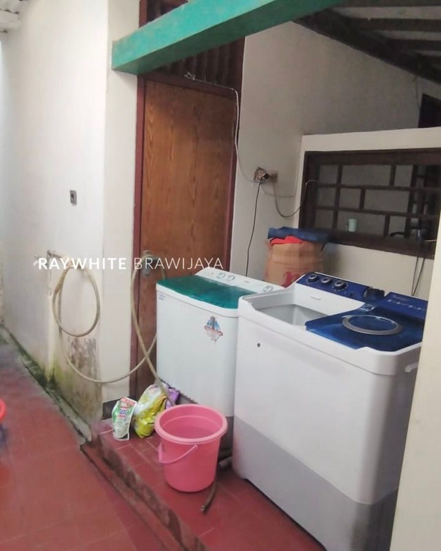 Rumah Lingkungan Tenang Lokasi Strategis Area Tanah Kusir