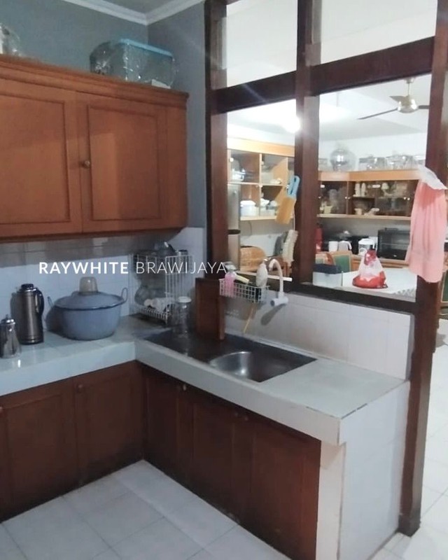 Rumah Lingkungan Tenang Lokasi Strategis Area Tanah Kusir