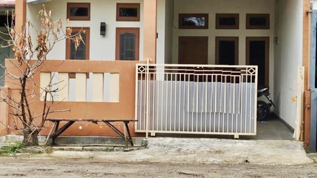 Rumah Minimalis 2 Lantai, Bagus, Siap Huni di Bintaro Sektor 3A