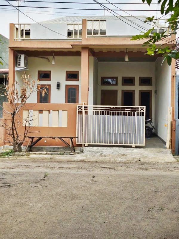 Rumah Minimalis 2 Lantai, Bagus, Siap Huni di Bintaro Sektor 3A