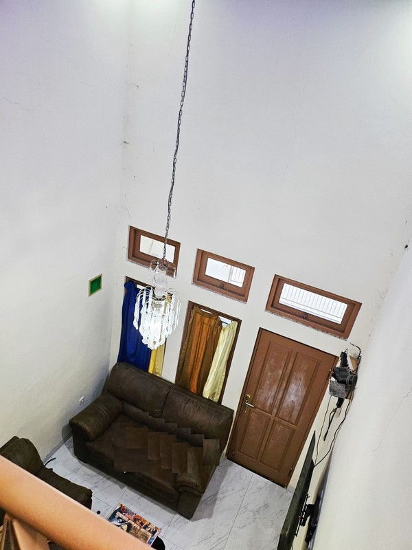 Rumah Minimalis 2 Lantai, Bagus, Siap Huni di Bintaro Sektor 3A