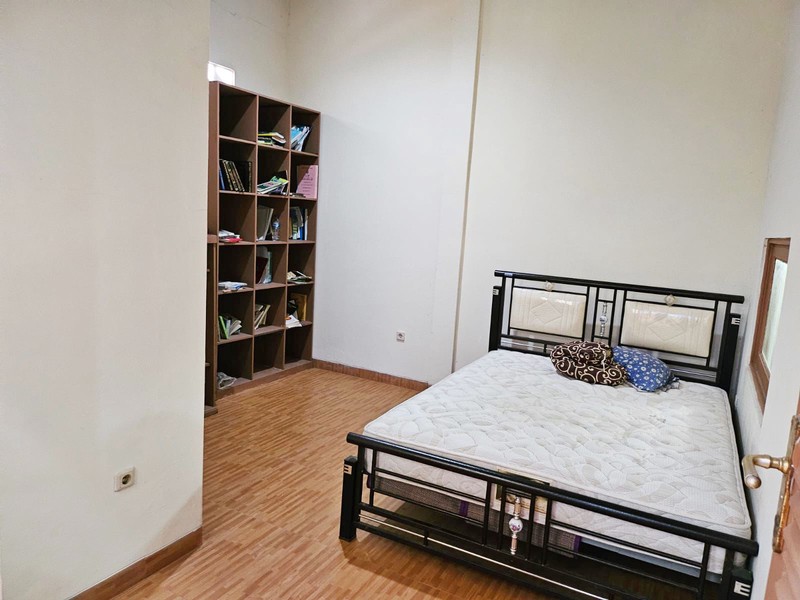 Rumah Minimalis 2 Lantai, Bagus, Siap Huni di Bintaro Sektor 3A