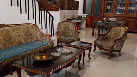 Rumah 2 Lantai Siap Huni dengan Hunian Nyaman dan Asri @Ciputat