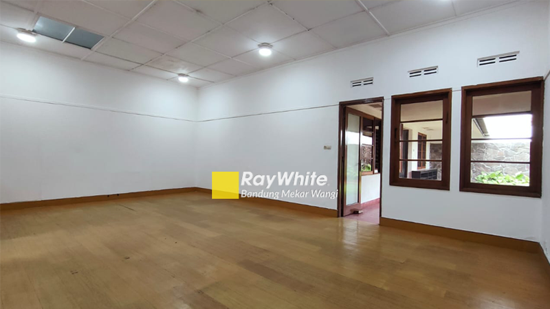 Rumah Unfurnished Sayap Dago 