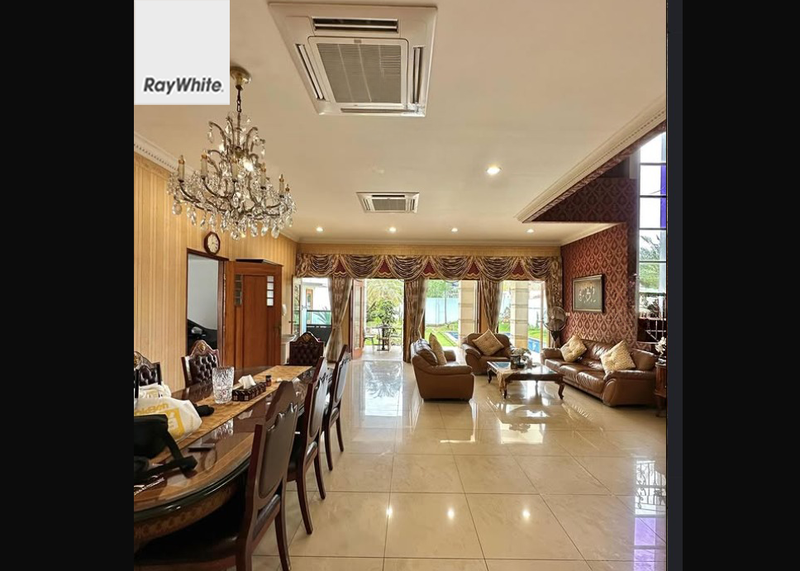 FOR SALE Rumah Pondok Labu Cilandak Jakarta Selatan Bangunan 2 Lantai 