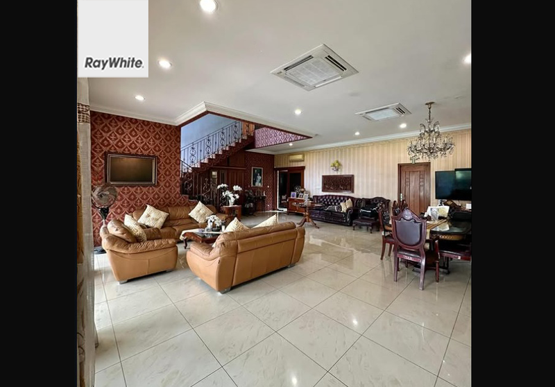 FOR SALE Rumah Pondok Labu Cilandak Jakarta Selatan Bangunan 2 Lantai 