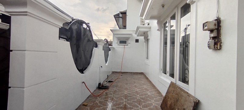 Rumah hoek BAGUS & SIAP HUNI di dalam komplek MERAH DELIMA, Sumur Batu, Kemayoran