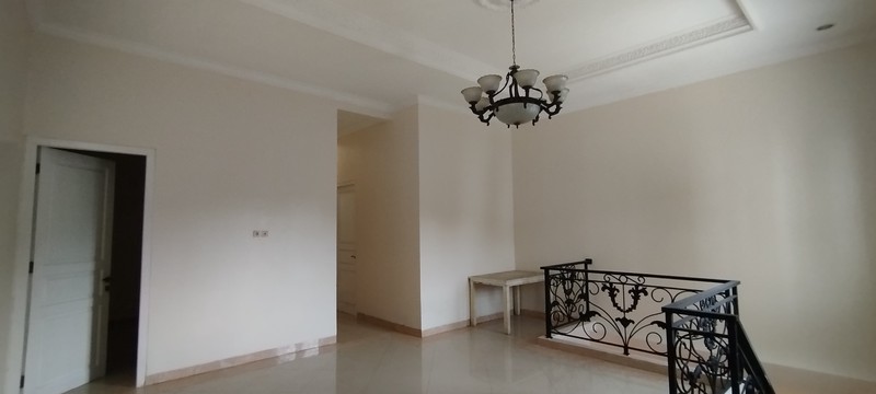 Rumah hoek BAGUS & SIAP HUNI di dalam komplek MERAH DELIMA, Sumur Batu, Kemayoran