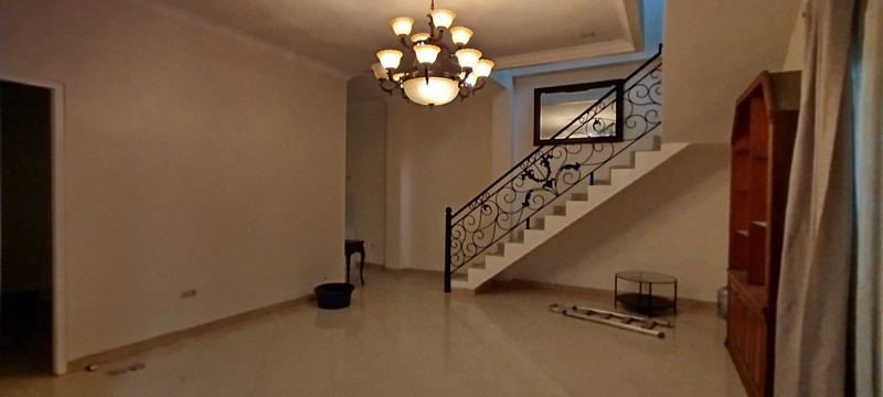 Rumah hoek BAGUS & SIAP HUNI di dalam komplek MERAH DELIMA, Sumur Batu, Kemayoran