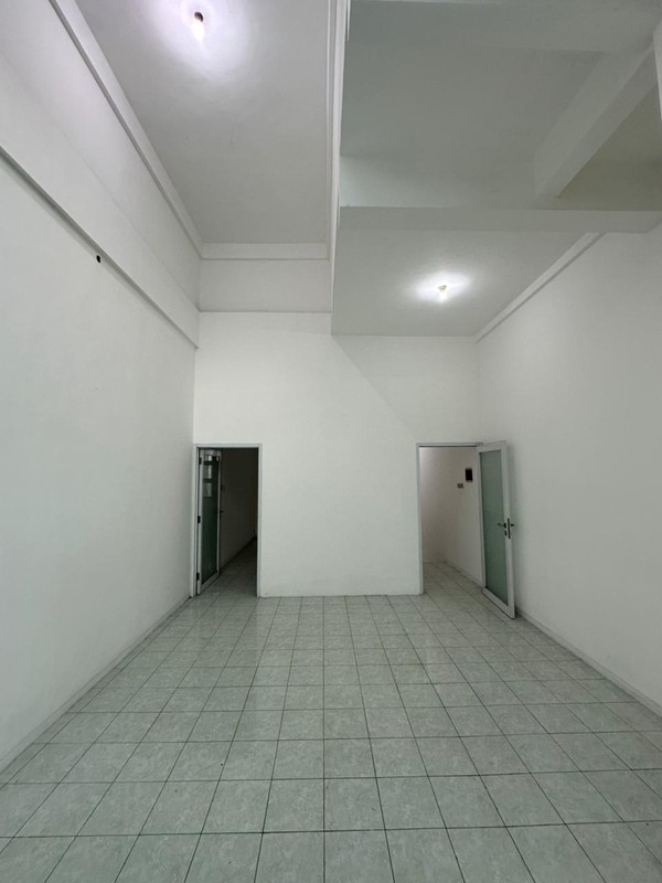 Disewakan Ruko Central Business District Raya Bukit Palma Galeria Citraland Surabaya Barat