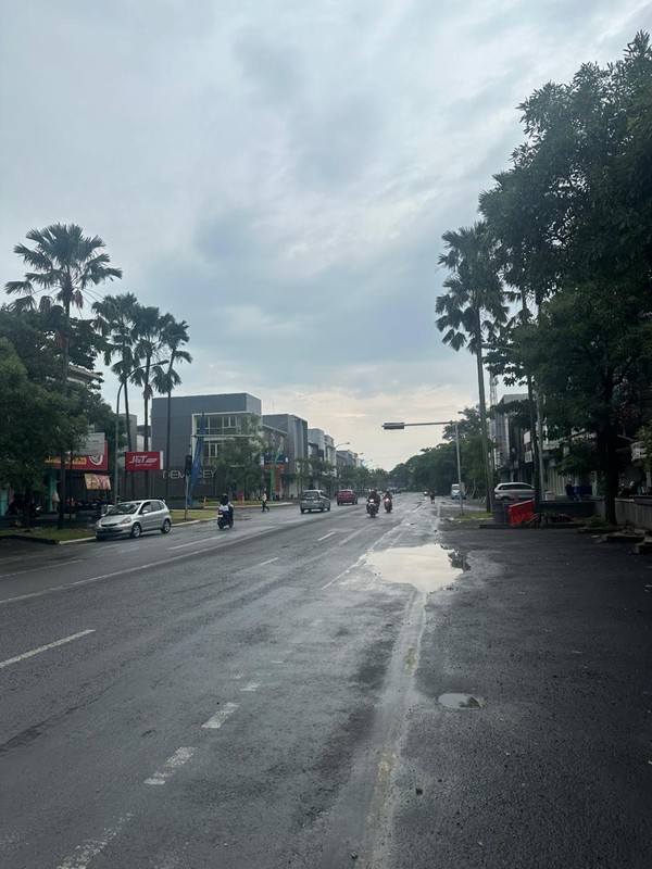 Disewakan Ruko Central Business District Raya Bukit Palma Galeria Citraland Surabaya Barat