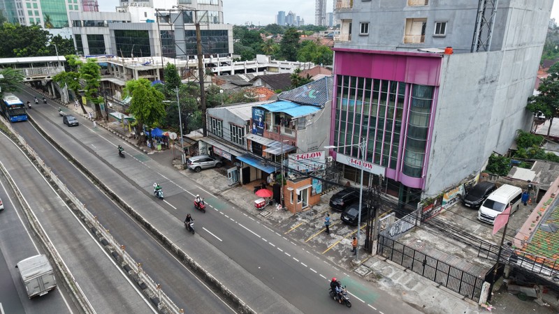 Rumah Hitung Tanah Area Cipete