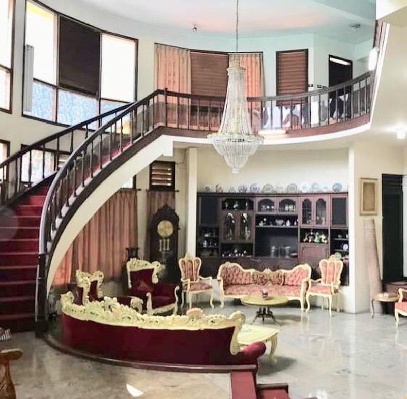 Dijual Rumah di Simprug Garden