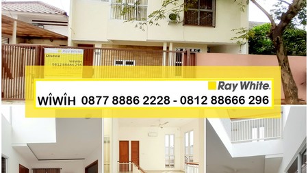 Rumah Cantiq Minimalis Luas 180m Harga 100Jt/Thn nego di Plumeria Residence Bintaro Jaya