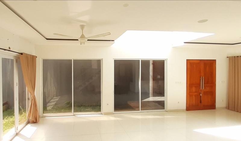 Rumah Cantiq Minimalis Luas 180m Harga 100Jt/Thn nego di Plumeria Residence Bintaro Jaya