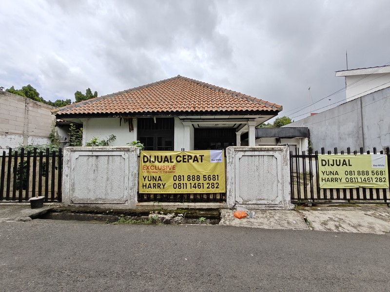 Rumah lokasi strategis dekat Kalibata City harga mendekati NJOP,