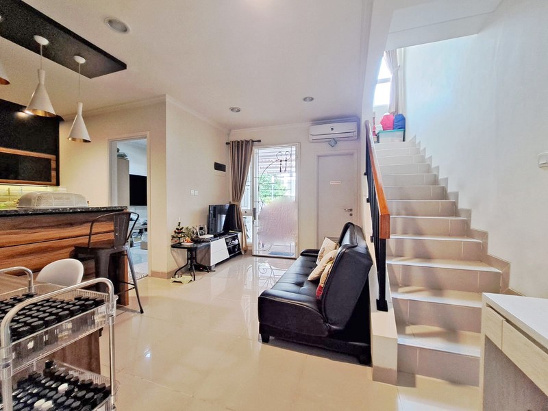 Rumah Cantik Modern Furnish SHM di Cluster Rossini Symphonia Gading Serpong