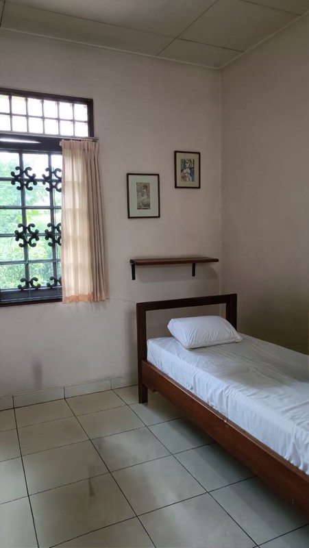 Rumah bagus, siap huni di dalam perumahan di Pamulang 