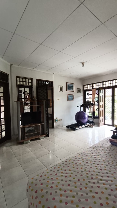 Rumah bagus, siap huni di dalam perumahan di Pamulang 