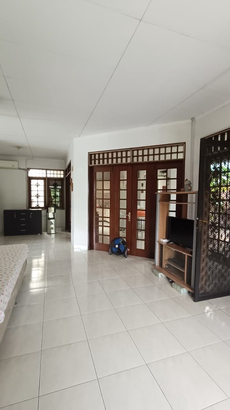 Rumah bagus, siap huni di dalam perumahan di Pamulang 