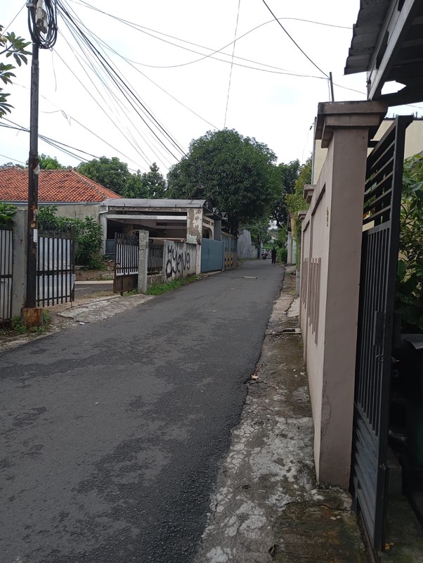 Rumah Siap Huni dengan Hunian Nyaman dan Asri di Lebak Bulus, Jakarta Selatan
