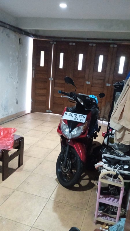 Rumah Siap Huni dengan Hunian Nyaman dan Asri di Lebak Bulus, Jakarta Selatan