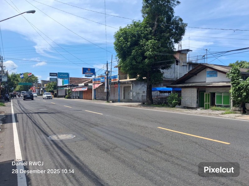 Dijual Rumah Luas di Lokasi Strategis Jalan Bantul Cocok untuk Hunian & Investasi, Panggungharjo, Sewon, Bantul