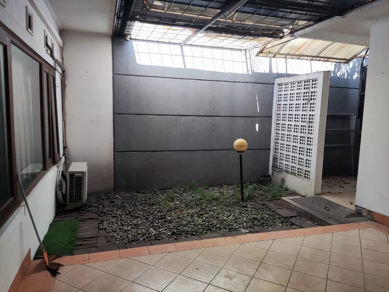 NYAMAN! Rumah 1 Lantai di Komplek Batununggal, Bandung!