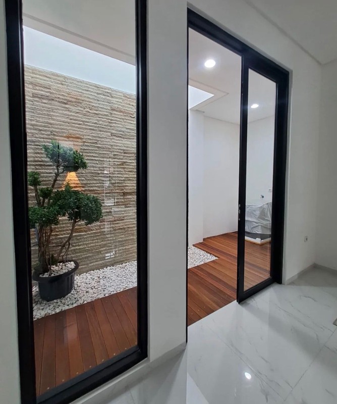 Rumah 2 Lantai Full Furnihsed Siap Huni dengan Hunian Nyaman dan Asri @Bintaro Jaya