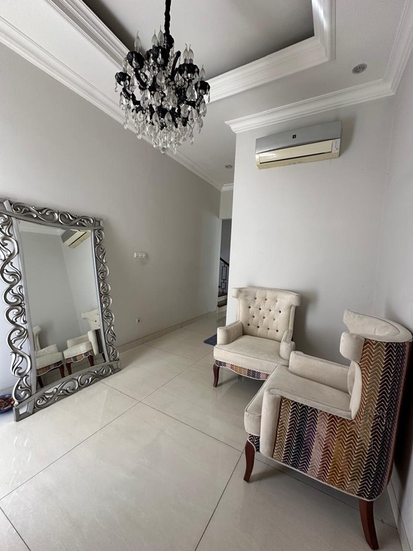 Di jual rumah siap huni di Bintaro