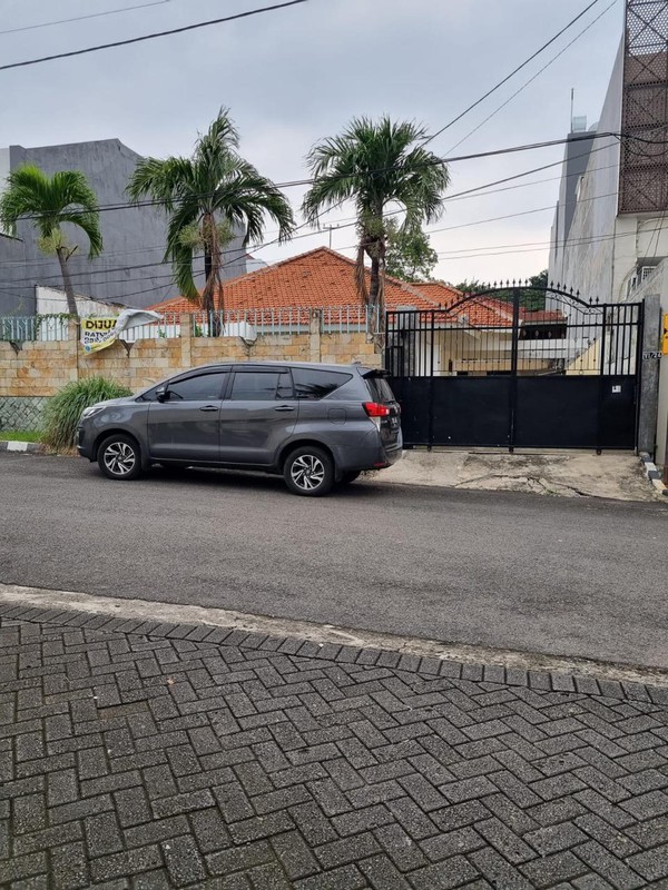 1 555. DIJUAL Rumah Strategis Kupang Indah - Lokasi Favorit Surabaya Barat