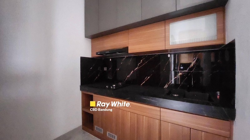 Rumah baru siap huni di Cisaranten