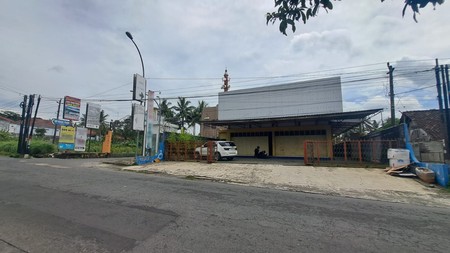  Disewakan Ruang Usaha Strategis di Jl. Kaliurang KM 16 Area Bisnis Berkembang, Pakembinangun, Pakem, Sleman