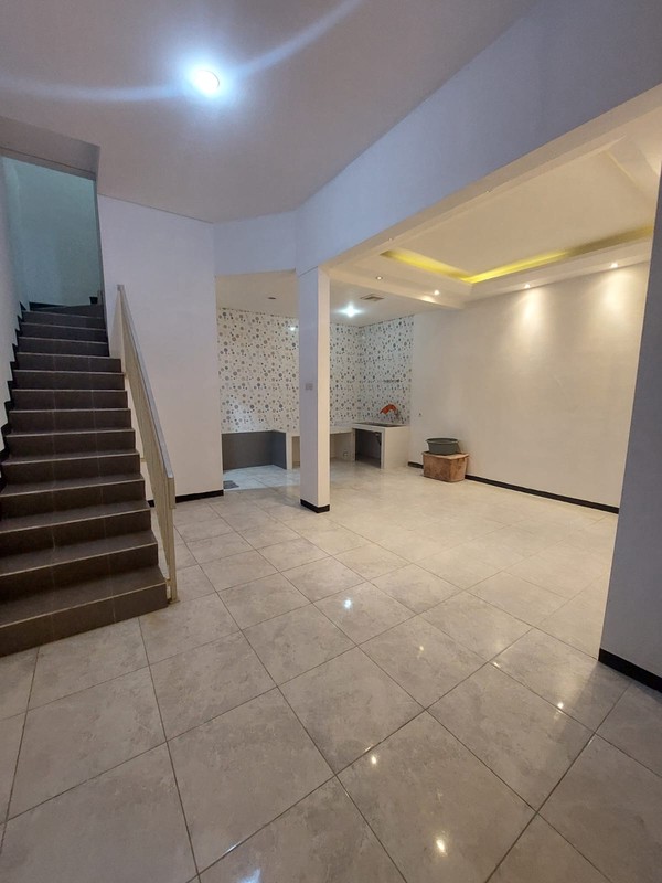 1 673. TURUN HARGA! Rumah Minimalis 2 Lantai - Alam Hijau Citraland