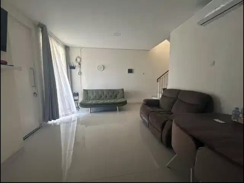 MURAH 2 Milyar-an Dijual Rumah Pakuwon City - Raya Grand Island BONUS Full Furnished Modern - SPESIAL Row Jalan LEBAR 35 meter LUAS - Siap Huni