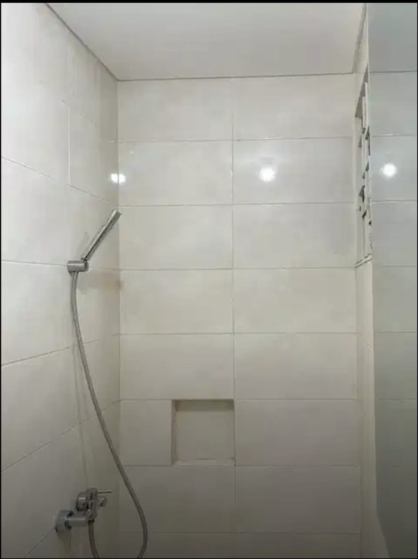 MURAH 2 Milyar-an Dijual Rumah Pakuwon City - Raya Grand Island BONUS Full Furnished Modern - SPESIAL Row Jalan LEBAR 35 meter LUAS - Siap Huni