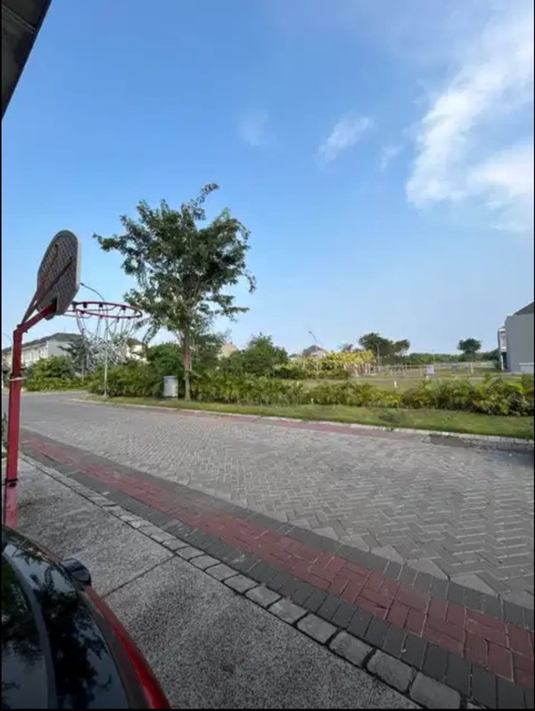 MURAH 2 Milyar-an Dijual Rumah Pakuwon City - Raya Grand Island BONUS Full Furnished Modern - SPESIAL Row Jalan LEBAR 35 meter LUAS - Siap Huni