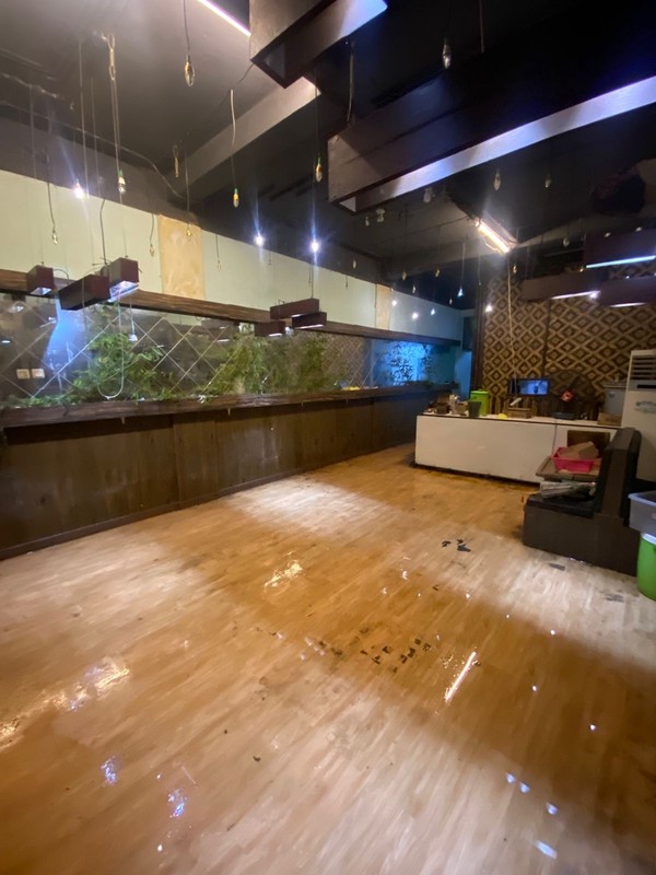 Ruko strategis siap pakai daerah komersial di RC Veteran Jakarta