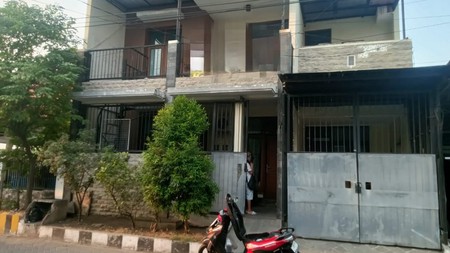 Dijual Rumah Modern 2 lantai - Darmo Indah Barat